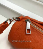 Burning Orange The Leather Duffle Bag totebag Marc Jacobs